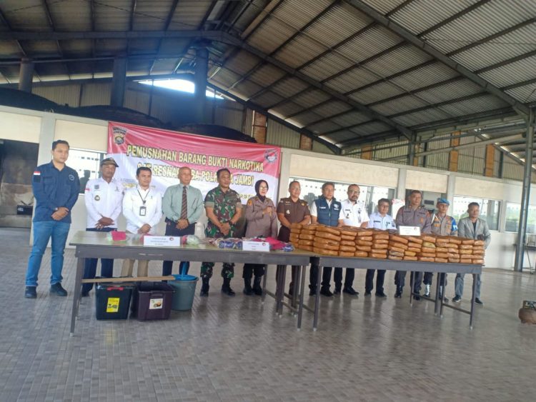 Dirpolairud Polda Jambi Jalin Silaturahmi Hangat Bersama Wartawan