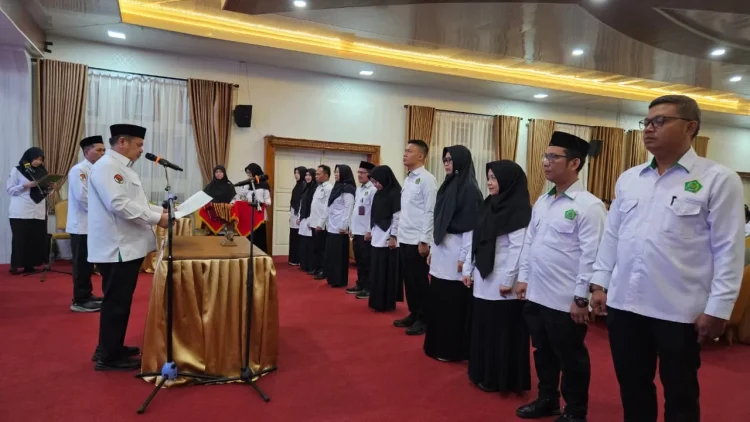 Kakanwil Kukuhkan 11 Agen Perubahan Kanwil Kemenag Jambi