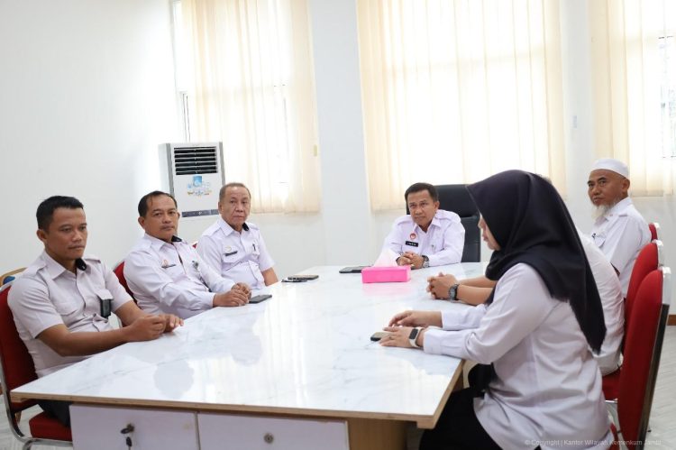 Kanwil Kemenkum Jambi Ikuti Webinar Nasional Strategi Implementasi Permenkumham Nomor 15 Tahun 2020 oleh Kanwil Kemenkum Papua Barat