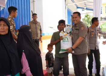 Bupati M. Syukur Luncurkan Bantuan Pangan untuk 18.679 Warga