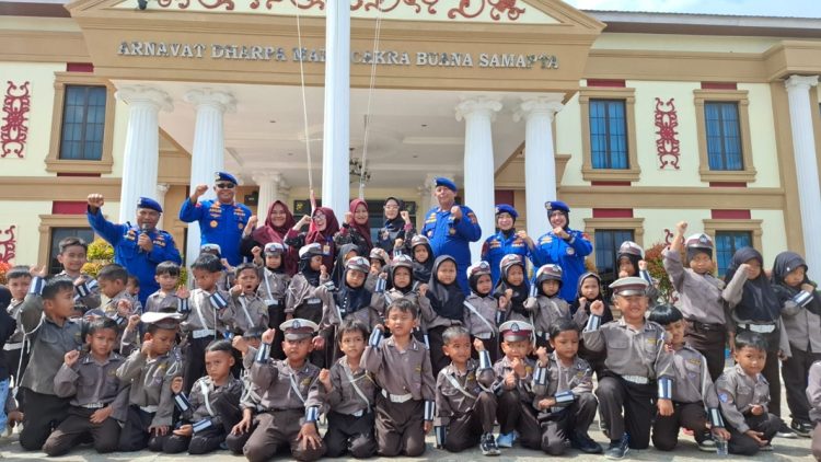 Bahas Batas Wilayah dengan Muaro Jambi, Bupati Muaro Jambi, Dr. Bambang Bayu Suseno, SP. MM. M.Si Rapat Bersama Kemendagri
