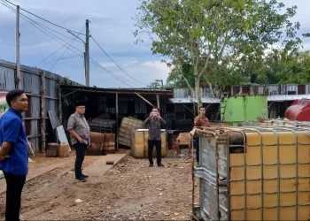 Komisi I DPRD Kota Jambi Sidak Lokasi Gudang Minyak Ilegal di Kenali Besar