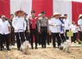 Bupati Muaro Jambi Dr. Bambang Bayu Suseno, SP. MM. M.Si Hadiri Kegiatan Penanaman Jagung Serentak Kuartal IV Tahun 2025