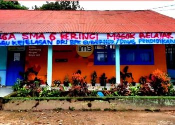 Kepsek SMAN 6 Kerinci Masih Dinonaktifkan