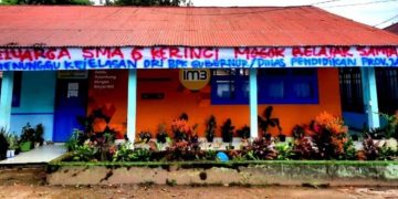 Kepsek SMAN 6 Kerinci Masih Dinonaktifkan