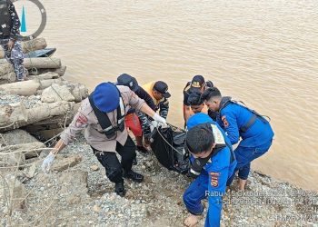 Mayat Tanpa Identitas Ditemukan Mengapung di Sungai Batanghari