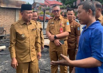 Wabup H A Khafid Jenguk dan Santuni Keluarga Korban Kebakaran