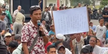 Mitra PT TI Gelar Unjuk Rasa di Kantor DPRD Tebo, Ini Tuntutannya