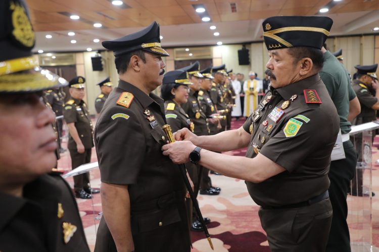 Jaksa Agung Melantik Sugeng Hariadi, S.H., M.H. sebagai Kepala Kejaksaan Tinggi Jambi