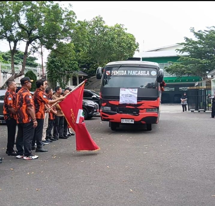 Wakil Wali Kota Jambi Lepas Ratusan Kontingen Pemuda Pancasila ke Jakarta