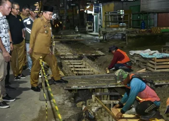 Wali Kota Maulana Sidak Pengerjaan Infrastruktur Dikawasan Yang Sempat Dijuluki Kawasan PKL Terpanjang di Dunia