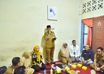 Wali Kota Maulana Salurkan 71 Paket Nutrisi dan Sembako untuk Penderita HIV/AIDS