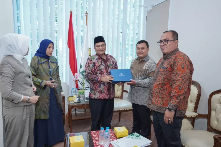 Wali Kota Maulana Dapatkan 50 Unit Bantuan Bedah Rumah dari Baznas RI untuk Warga Kurang Mampu