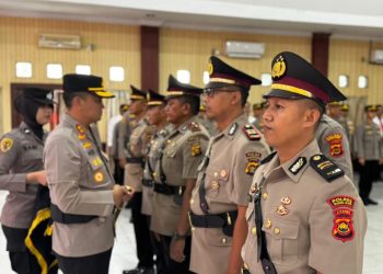 Polres Muaro Jambi Melaksanakan Upacara Penerimaan dan Serah Terima Jabatan Kasat Intel dan Kasat Samapta Serta Kapolsek Mestong Tahun 2025