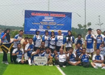 Anggota DPRD Kota Jambi Komisi 1 Efendi Alung Mengucapkan Selamat Ulang Tahun  Kepada Wakil Walikota Jambi Diza Hajra Aljosha