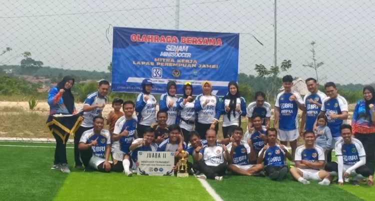 Anggota DPRD Kota Jambi Komisi 1 Efendi Alung Mengucapkan Selamat Ulang Tahun  Kepada Wakil Walikota Jambi Diza Hajra Aljosha