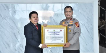 Wujudkan Lalu Lintas Lancar, Personel Polda Jambi Gatur di Titik Rawan Kemacetan