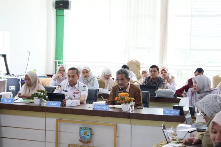 DPMPTSP Kota Jambi Gelar FGD Penyusunan Peta Potensi Investasi dan RUPM 2025-2045
