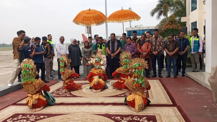 Gubernur Al Haris Sambut Kedatangan Kajati Jambi Sugeng Hariadi di Jambi