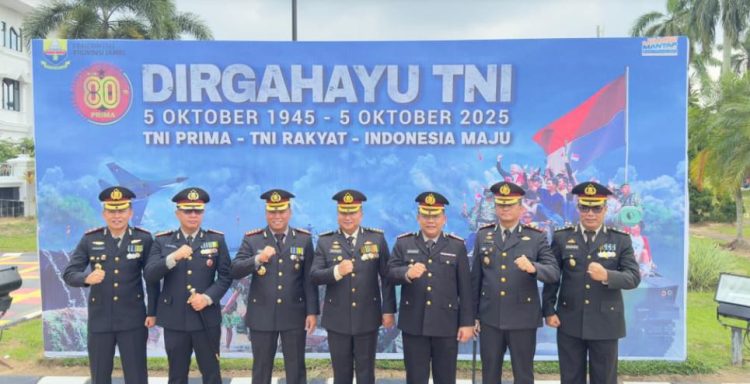 Kapolres Muaro Jambi Hadiri Upacara HUT ke-80 TNI, Wujud Sinergitas TNI-Polri di Provinsi Jambi