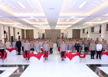 Tegaskan Profesionalisme, Kapolda Jambi Bekali Personel PAMAPTA Hadapi Tantangan Kamtibmas