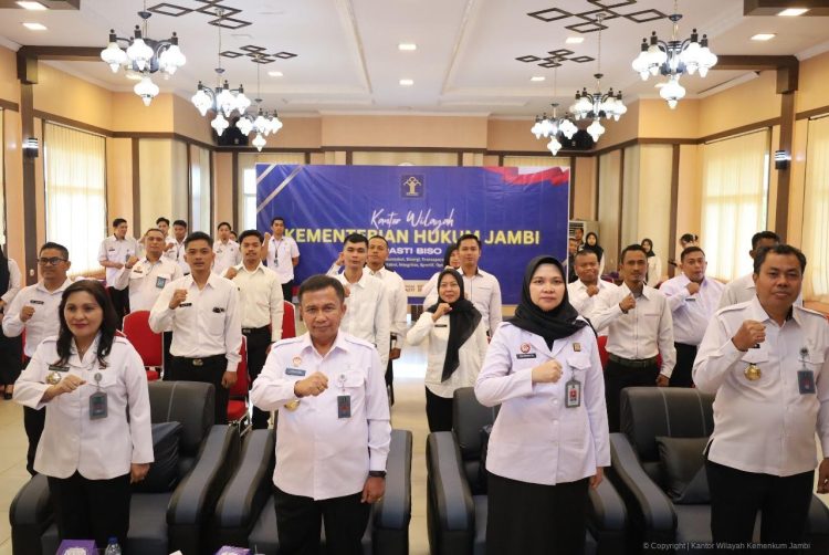 11 Pegawai Outsourcing Kanwil Kemenkum Jambi Resmi Diangkat Jadi PPPK Paruh Waktu