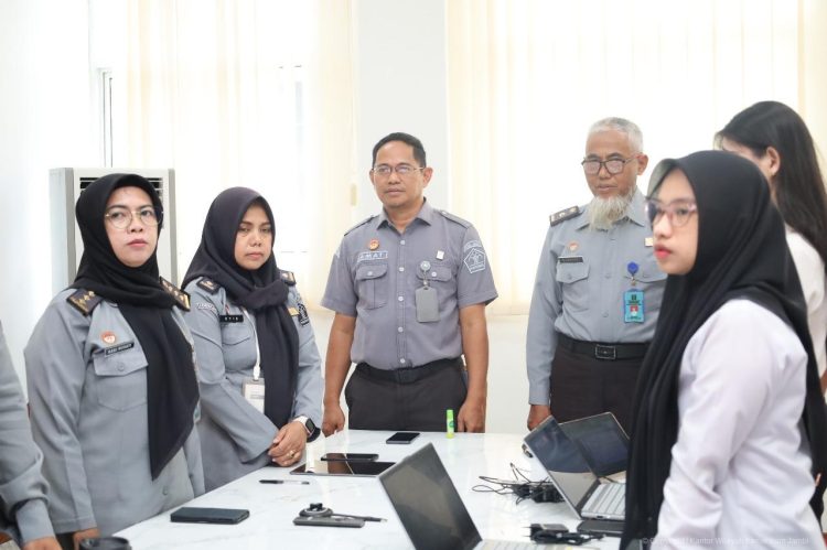 Tingkatkan Kesadaran Hukum Masyarakat, Kanwil Kemenkum Jambi Laksanakan Sosialisasi Posbankum di Kabupaten Bungo dan Kerinci