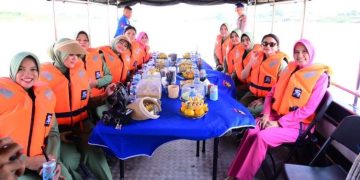 Bhayangkari Polairud Jambi dan Persit Kodam XX/TIB Perkuat Hubungan Kekeluargaan Lewat Silaturahmi