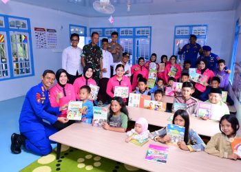 Police Go to School: Ditlantas Polda Jambi Ajak Pelajar SMAN 13 Kota Jambi Tertib Berlalu Lintas