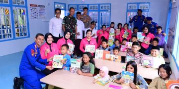 Police Go to School: Ditlantas Polda Jambi Ajak Pelajar SMAN 13 Kota Jambi Tertib Berlalu Lintas