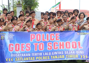 Police Goes To School, Sat Lantas Polres Tanjab Timur Ajak Pelajar Pramuka Budayakan Tertib Lalu Lintas Sejak Dini
