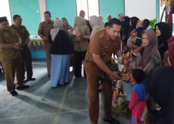 Bupati H M Syukur Launching Sekolah Lansia Desa Pulau Bayur