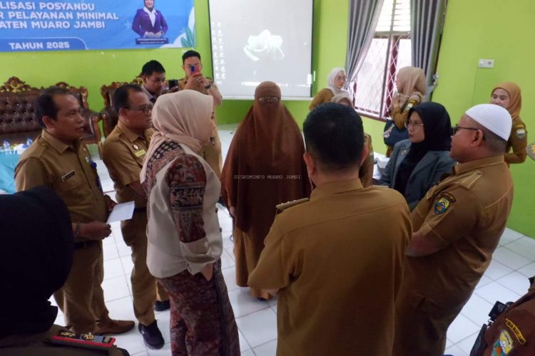 Ketua TP Posyandu Kabupaten Muaro Jambi, Ny Ririn Novianti, SE, Secara Resmi Membuka Sosialisasi Posyandu 6 SPM (Standar Pelayanan Minimal)