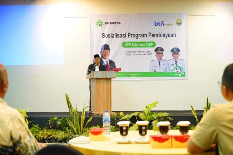 Sekretaris Daerah Kabupaten Muaro Jambi, H. Budhi Hartono, S.Sos, MT Berdialog Bersama TVRI di Kawasan Arena MTQ Kabupaten Muaro Jambi