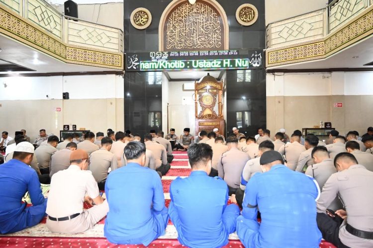 Wakapolda Jambi Hadiri Binrohtal Rutin, Perkuat Pembinaan Rohani Personel