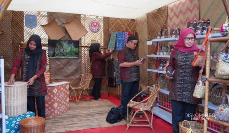 Diskominfo Merangin Kunjungi Khafilah dan Stand MTQ ke-54