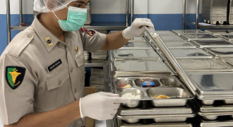 Cegah Gangguan Kesehatan, Sidokkes Polres Muaro Jambi Lakukan Pemeriksaan Food Safety di Dapur SPPG