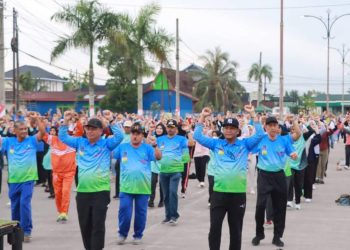 Wabup Tanjab Barat Ikuti Senam Bersama Peringatan HUT KOPRI ke-54