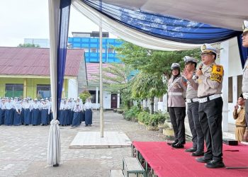 Police Go To School: DITLANTAS POLDA JAMBI Gencarkan Sosialisasi Tertib Berlalu Lintas di SMP N 2 Kota Jambi