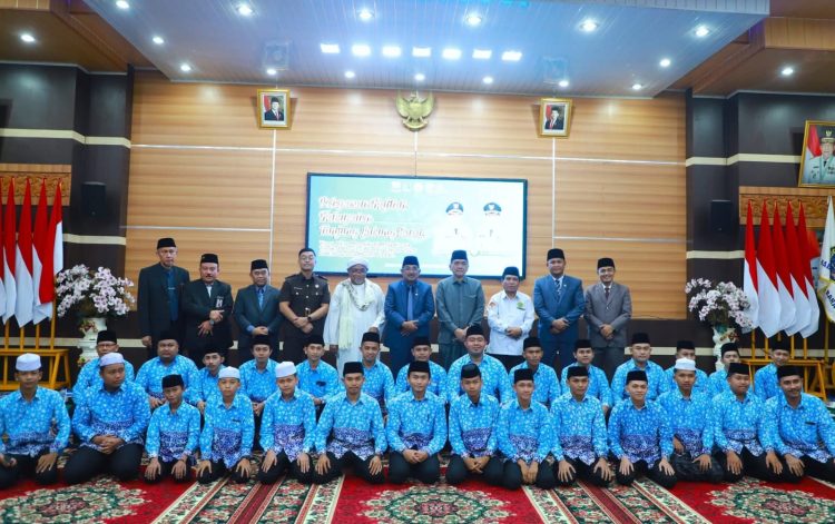 Berikan Pelayanan Transportasi Pendidikan, Satbrimob Polda Jambi Sediakan Bus Sekolah Gratis