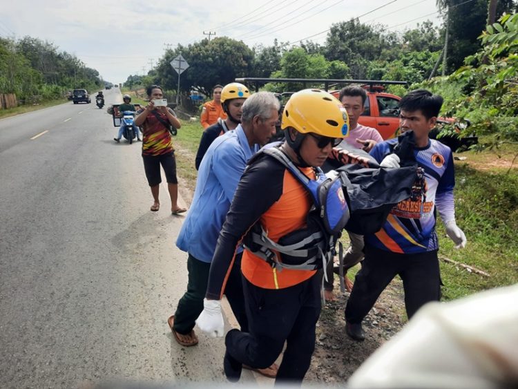 24 Jam Mencari Tanpa Henti, Tim Basarnas Berhasil Temukan Bocah Tenggelam di Sungai Batang Tebo