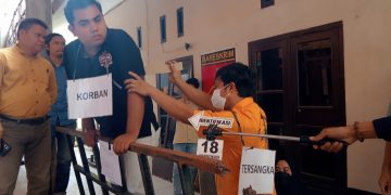 Rekonstruksi Kasus Penikaman di Angso Duo, Pelaku Tusuk Korban Usai Cekcok di Toilet Masjid