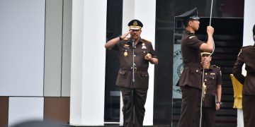 Kajati Jambi Sugeng Hariadi Gelar Upacara Hari Pahlawan, Saatnya Berjuang dengan Ilmu, Empati dan Pengabdian