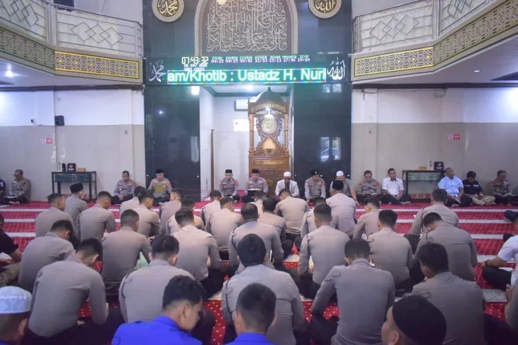 Polda Jambi Gelar Pembinaan Rohani untuk Perkuat Karakter dan Moral Personel