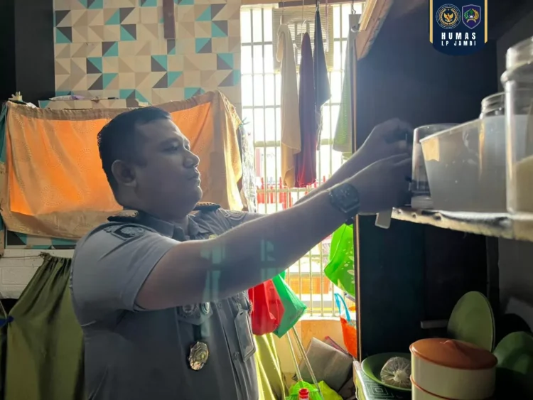 Lapas Jambi Gencarkan Razia Blok Hunian, Tegaskan Komitmen Zero Halinar