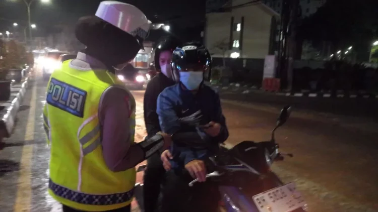 Satgas Preemtif Ops Zebra 2025 Gencarkan Sosialisasi Tertib Lantas di Malam Hari