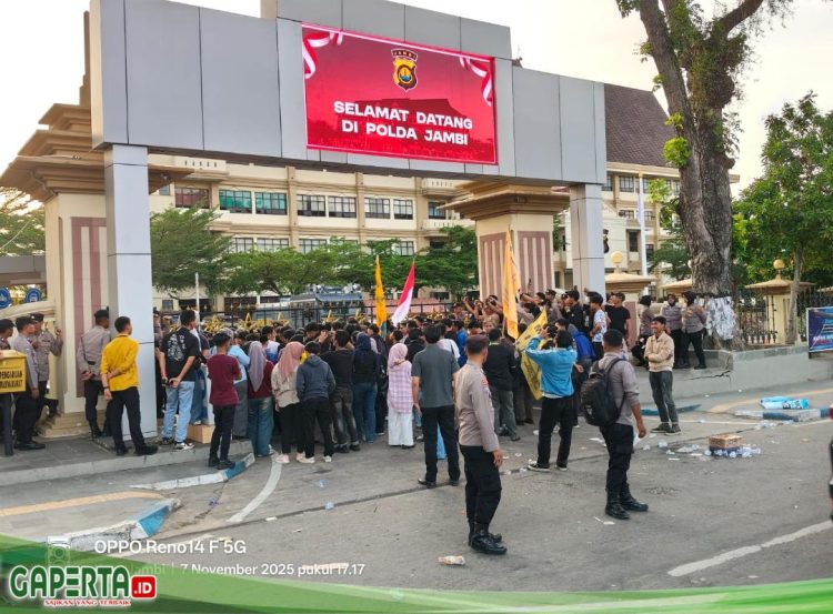 Polda Jambi Terima Para Pendemo Dari PMII Secara Responsif dan Humanis