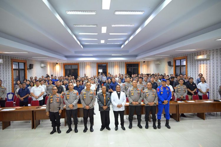 Polda Jambi Gelar Pembinaan Rohani Personel Muslim dan Kristiani