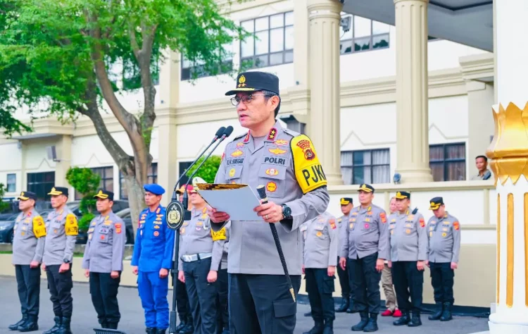 Pimpin Pengukuhan Keluarga Asuh Polda Jambi, Irjen Pol Krisno Siregar : Bersatu, Berbagi dan Bahagia