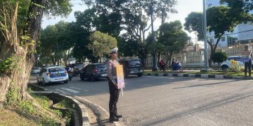 Patroli Udara Siginjai RRI Pro 2: Sosialisasi Tertib Lalu Lintas kepada Masyarakat Jambi